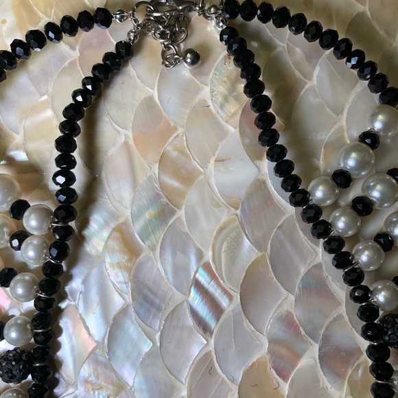 Bib necklace with pearls! - Picture 5 of 5